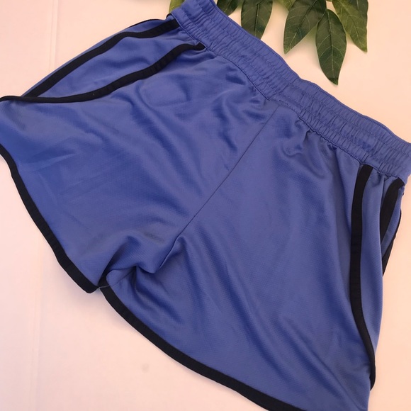 Adidas Runners Track Shorts - Picture 2 of 5